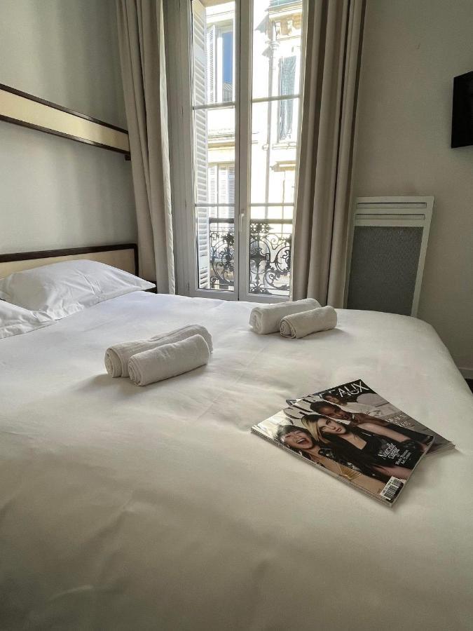 Brit Hotel Des Grands Hommes - Bordeaux Centre Eksteriør billede